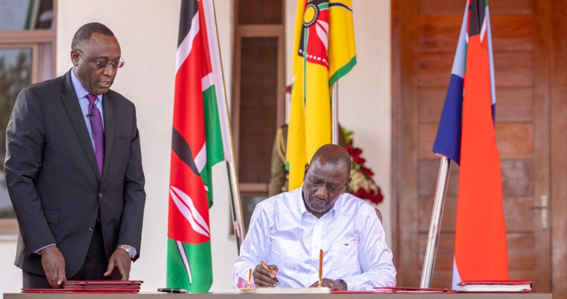 President William Ruto signs a bill at State House. Photo: William Ruto Source: Facebook.