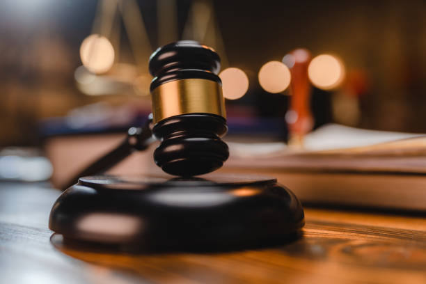 A court gavel.