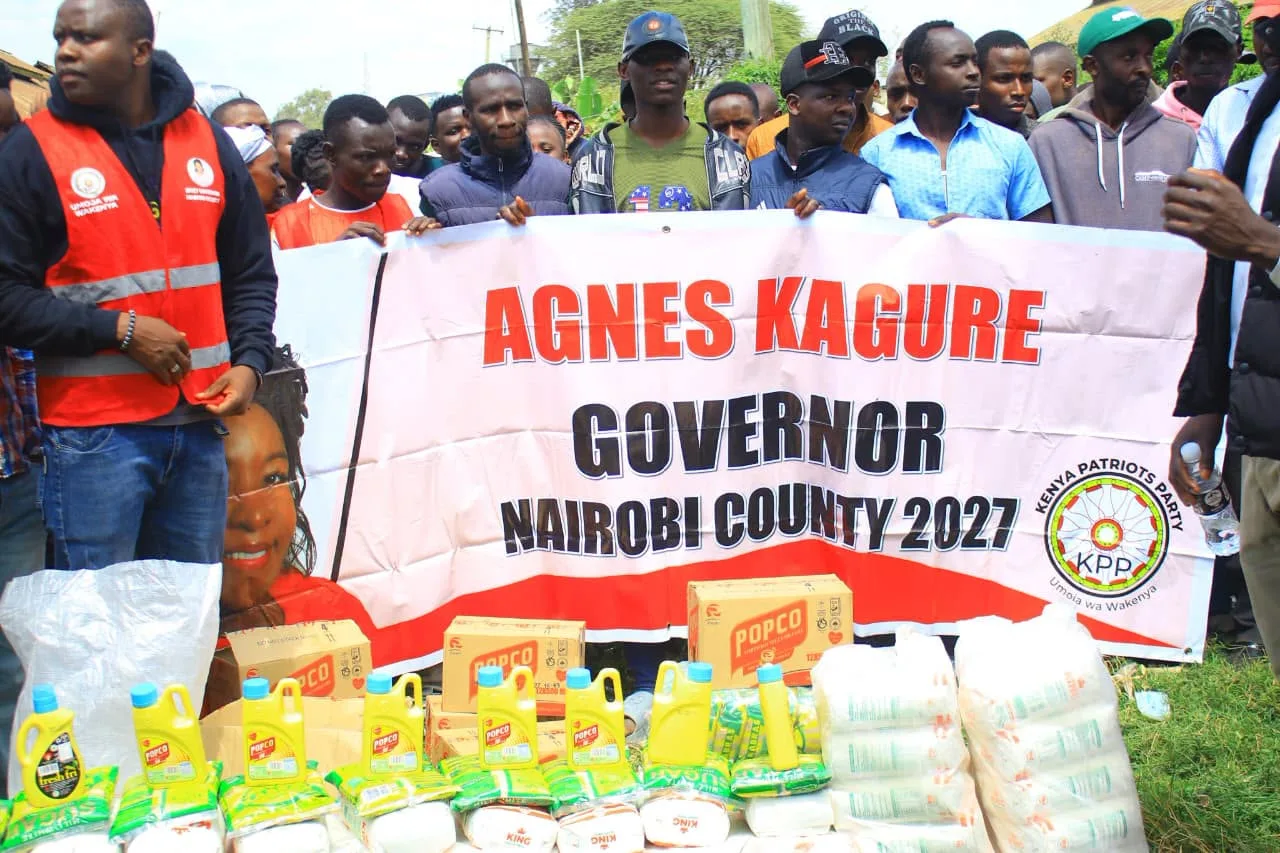 Agnes Kagure-led Mbogi ya Mama donates food to Landimawe families in Nairobi. Photo/@agneskagure/Facebook