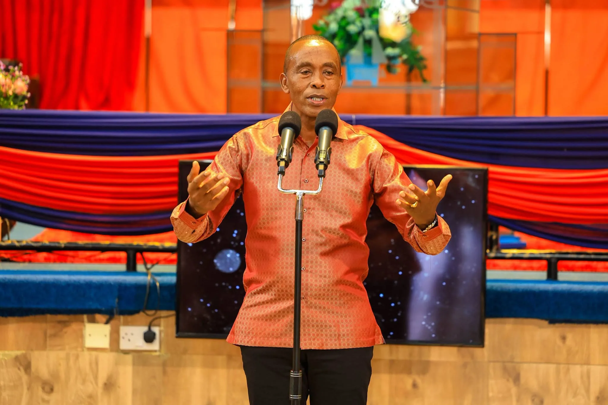 Kiambu Governor Kimani Wamatangi during a past event. Photo/https://web.facebook.com/GovWamatangi